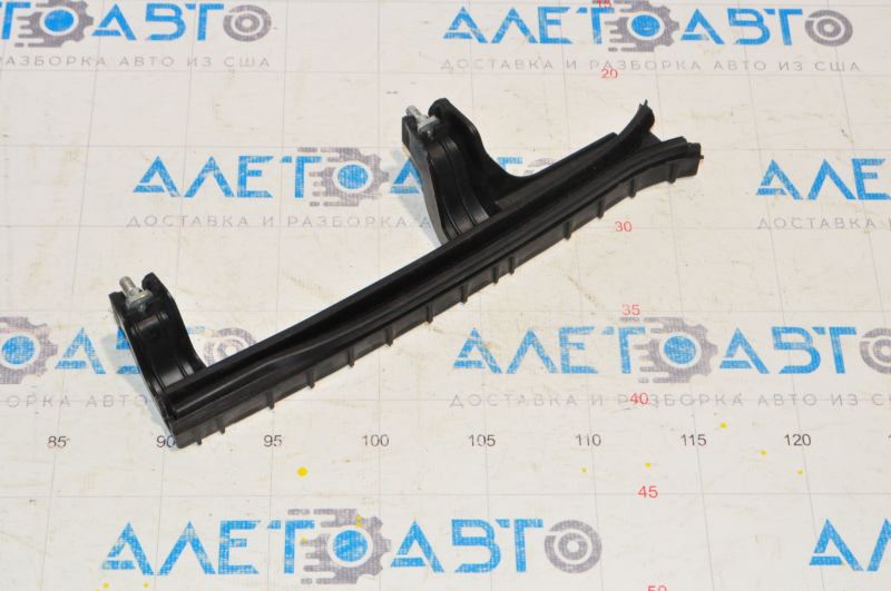 Rear right door glass guide Fiat 500L 14-19