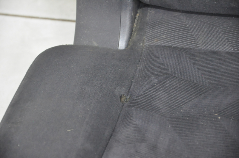 Rear row of seats 2nd row Nissan Rogue 14-16 cloth black, under chemical, burnt