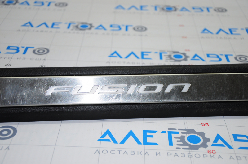 Door sill trim front right Ford Fusion mk5 13-20 chrome with backlight black, scratches