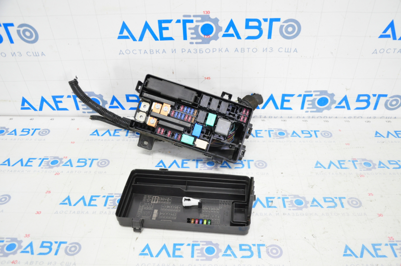 Fuse box underhood rear Honda Civic X FC 16-21 2.0 broken mount