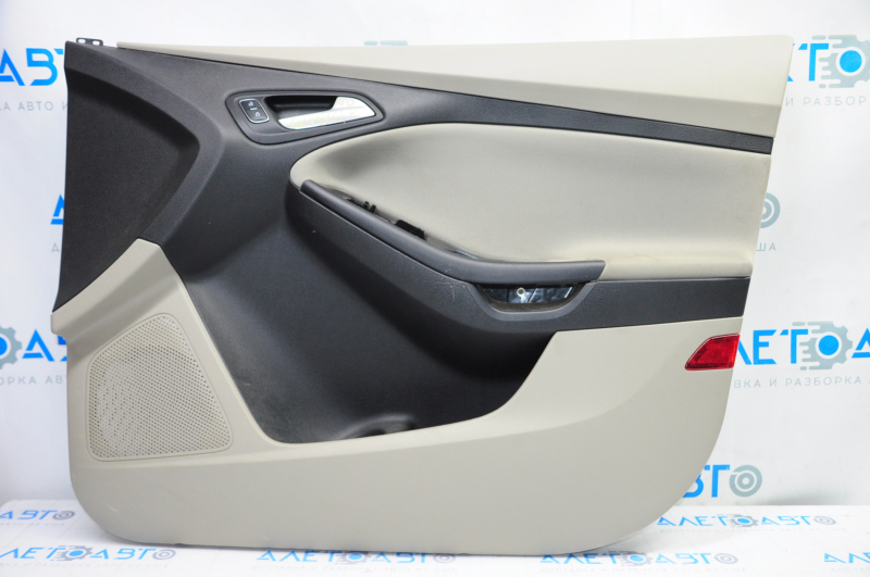 Door trim card front right Ford Focus mk3 15-18 gray with gray insert cloth, scratches, for dry cleaning