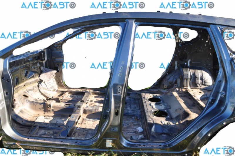 Body pillar central left Nissan Murano z52 15-18 on the body