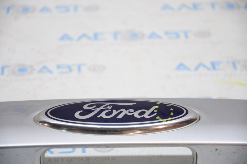 Ford Focus mk3 11-18 trunk lid molding prerest 4d without camera with emblem, dent on emblem