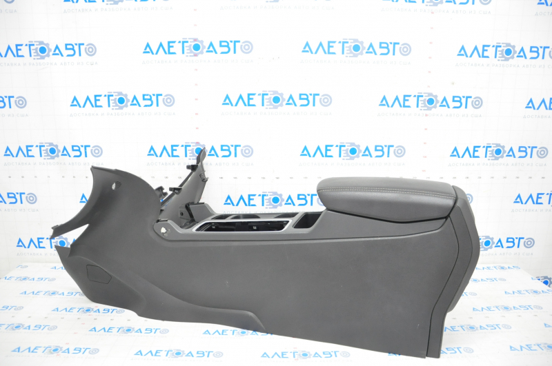 Central console armrest and cup holders Ford Escape MK3 17-19 black, scratches, for cleaning
