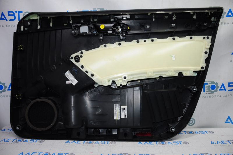 Door trim card front left VW Passat b8 16-19 USA black with black insert leather, armrest leather, molding under the tree black gloss, break crepe, scratches