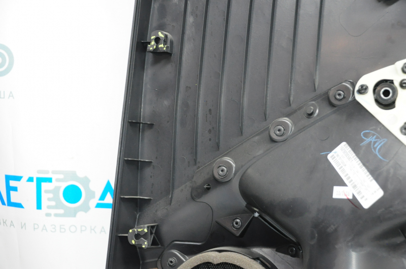 Door trim card front left VW Passat b8 16-19 USA black with black insert leather, armrest leather, molding under the tree black gloss, break crepe, scratches