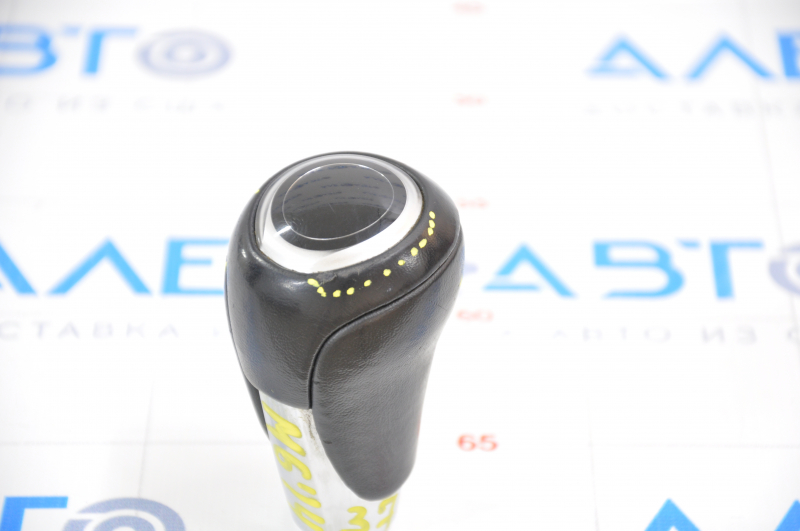 Mazda 6 13-17 manual transmission knob black leather, worn leather