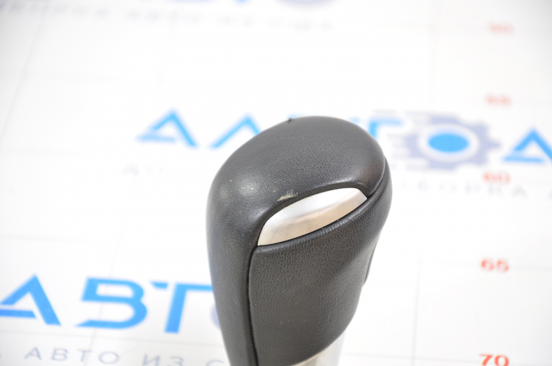 Mazda CX-5 17-25 gear knob leather black, scratches