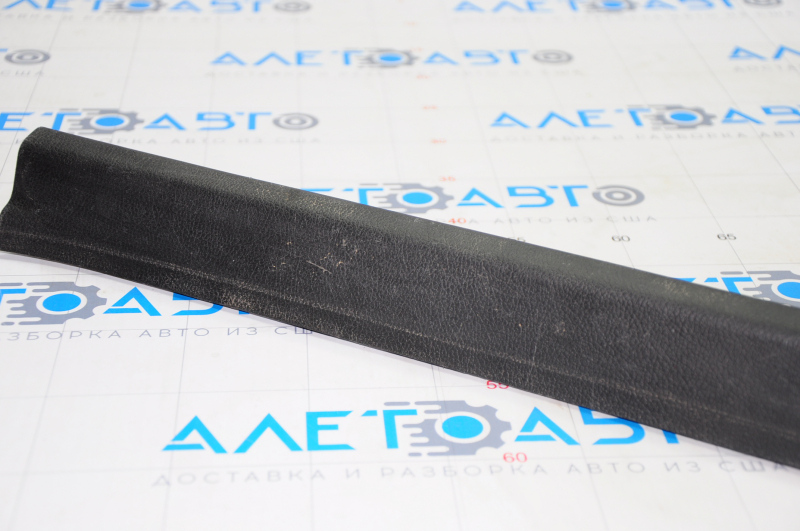 Door sill trim front right Ford Focus mk3 11-18 black, broken mount, scratches