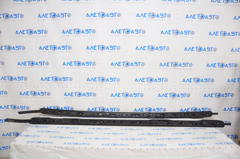 Roof rails 2pcs Ford Explorer 16-19 rest, gray, scratches