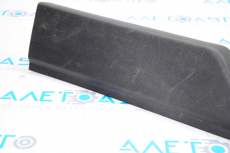 Door sill trim front right Chevrolet Malibu 16-23 black, broken fastener, scratches