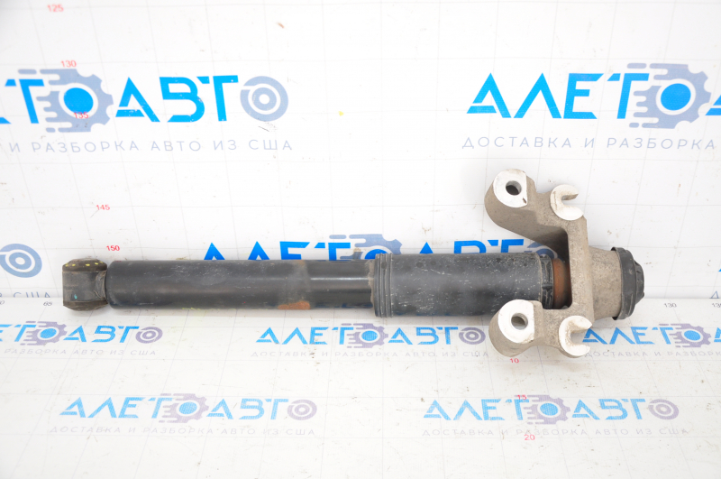 Rear shock absorber left Volvo XC90 16-19 cracked silent block
