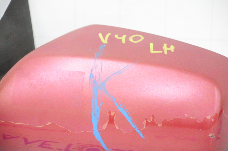 Left side mirror complete Toyota Camry v40 usa red, 3 pins, broken mechanism mounts, paint peeling