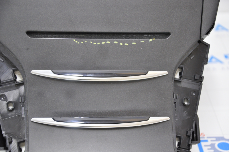 Lincoln MKZ 13-16 multimedia and climate control overlay is worn out