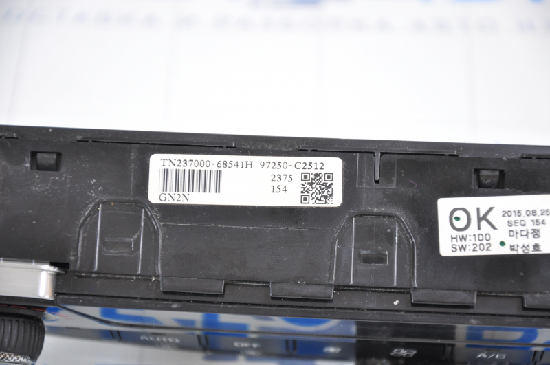 Climate control Hyundai Sonata 15-17 auto, dual zone with heating, peeling chrome, scratches on glass