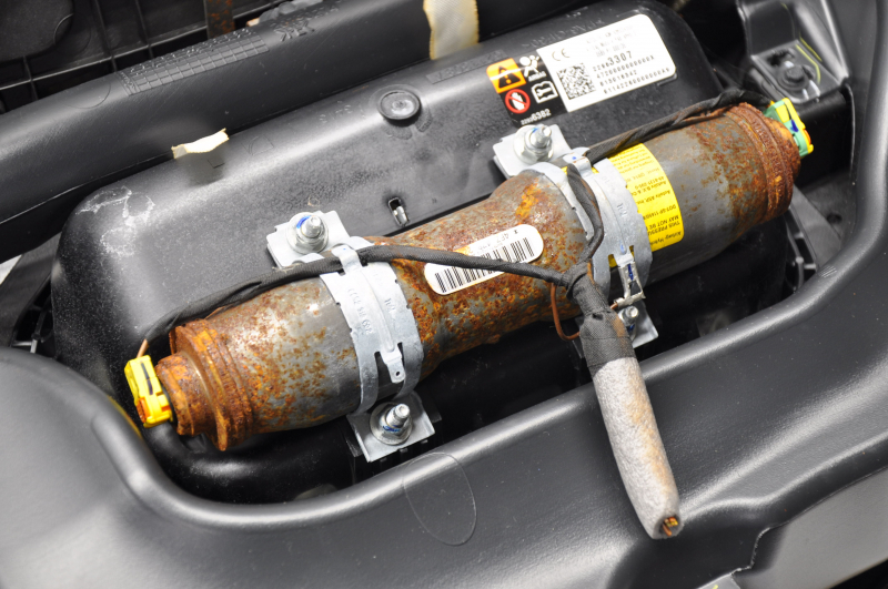 Torpedo front panel with AIRBAG Chevrolet Malibu 13-15 brown, for dry cleaning, rusty pyropatron