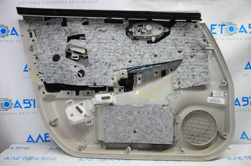 Door trim card front right Nissan Leaf 13-17 gray with gray insert leather, armrest cloth, scratches, bumps, for dry cleaning