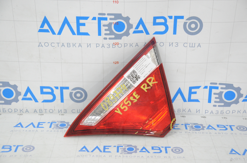 Right inner trunk lid light for Toyota Camry v55 15-17 USA, scratches, chip, missing body fragment