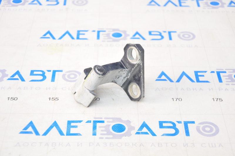 Lower front left door hinge for Lexus GS300 GS350 GS430 GS450h 06-11