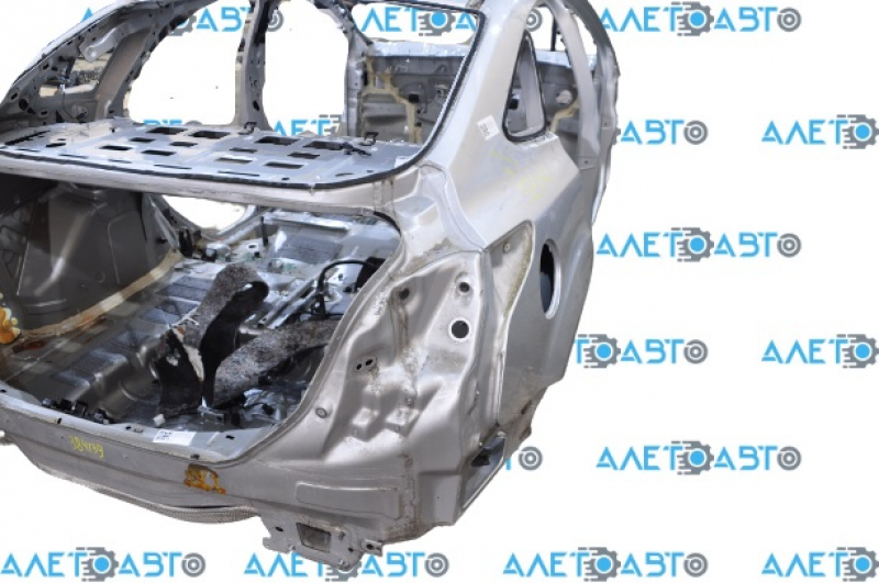 Quarter wing rear right Ford Focus mk3 11-18 4d silver UX on the body
