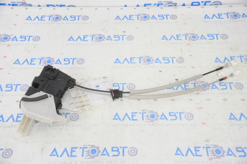 Hyundai Santa FE 19-23 rear right door lock with bracket