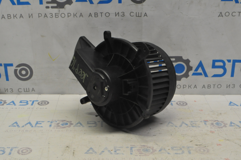 Jeep Grand Cherokee WK2 14-22 Heater Fan Motor