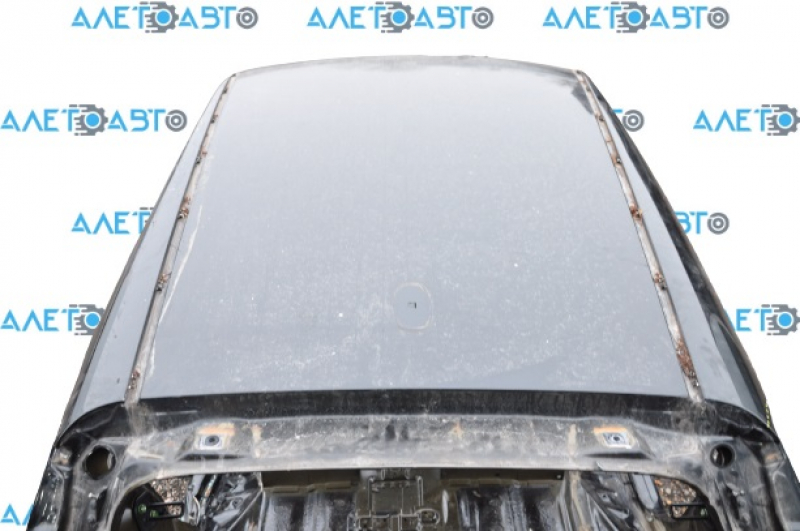 Metal roof Nissan Leaf 11-17 on body, dent