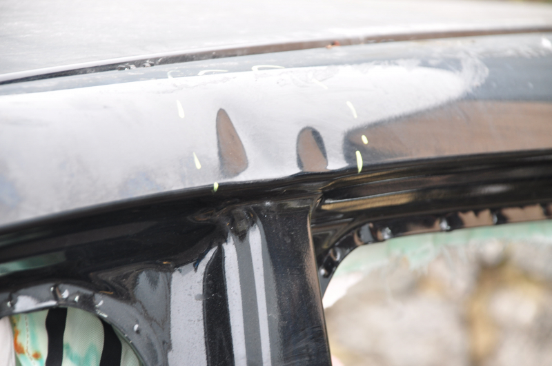 Metal roof Nissan Leaf 11-17 on body, dent