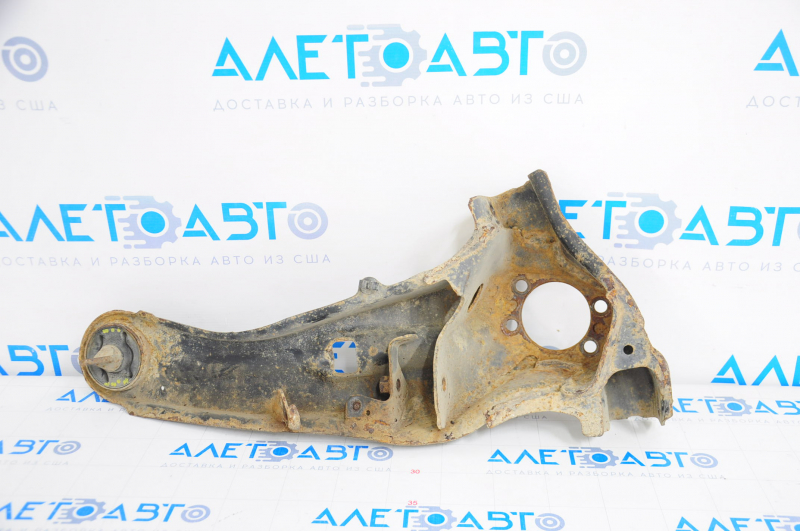 Rear right trunnion Jeep Patriot 11-17 with lever, torn silent block, rusty