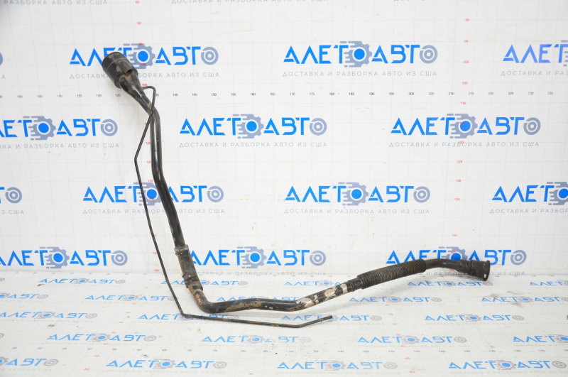 08-13 Toyota Highlander hybrid fuel filler neck