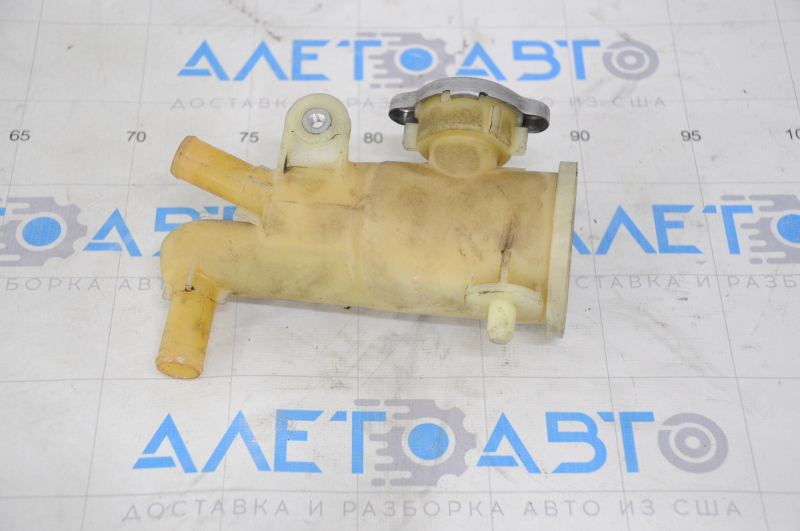 Lexus GS450h 06-11 inverter coolant reservoir with lid