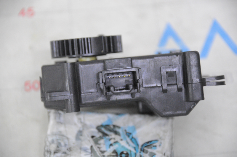 Actuator motor, heater, air conditioner, right lower, Lexus GS300 GS350 GS430 GS450h 06-11