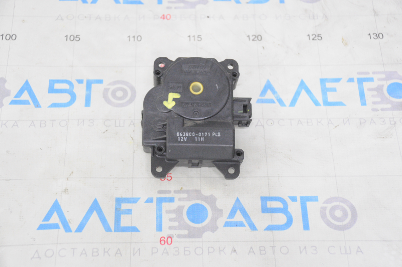 Actuator motor, heater air conditioner drive, left lower Lexus GS300 GS350 GS430 GS450h 06-11