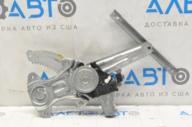 Window lifter with motor rear left Nissan Sentra 20-24