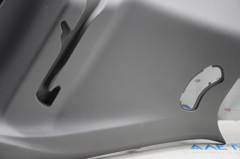 Rear pillar trim rear right Toyota Highlander 08-10 gray under 2 rows, scratches