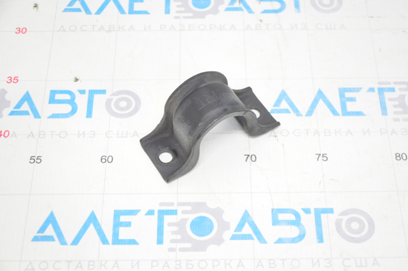 Rear stabilizer bar mounting bracket left Honda Clarity 18-21 usa