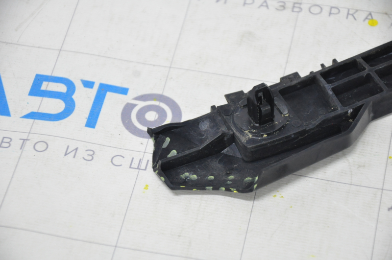 Rear bumper mount left Toyota Prius 30 10-15 broken mount, no fragment
