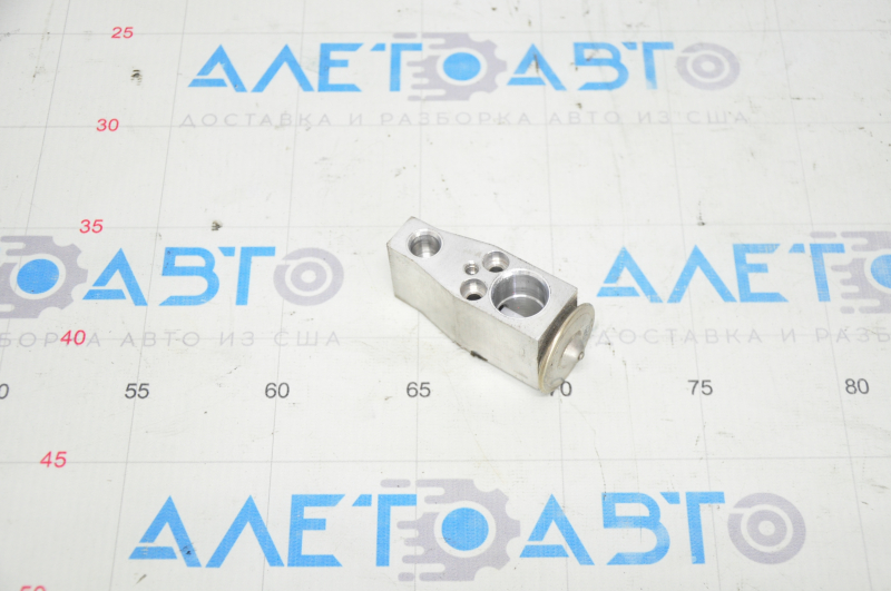 Honda Clarity 18-21 usa air conditioner heater valve
