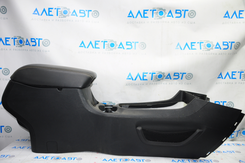 Console center armrest and cup holders Jeep Cherokee KL 14-18 black leather, white stitching, scratches