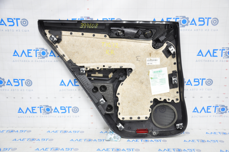 Door trim card rear right VW Tiguan 09-17 black leather broken trim, scratches, whitened plastic, dented