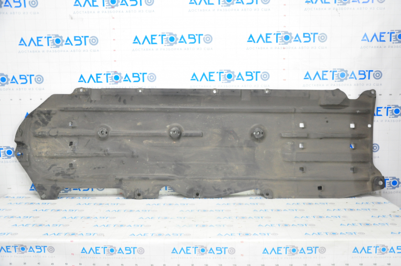 Right underbody protection Honda Civic X FC 16-21 fasteners are torn