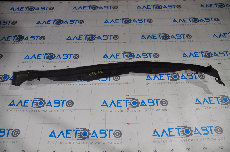 Front right door seal on the end of the Cadillac CTS 14-