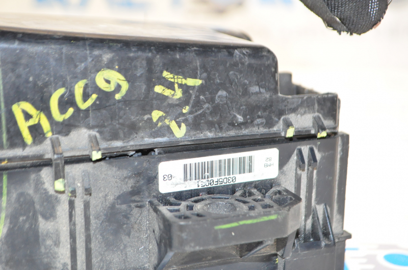 Underhood fuse box Honda Accord 13-17 2.4 broken latch on cover