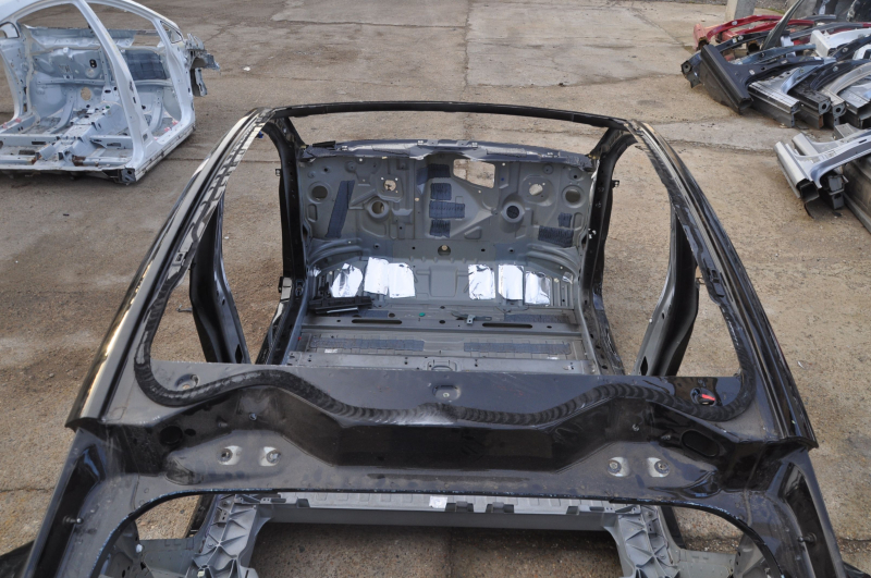Metal roof Tesla Model Y 20-25 for panorama, on the body