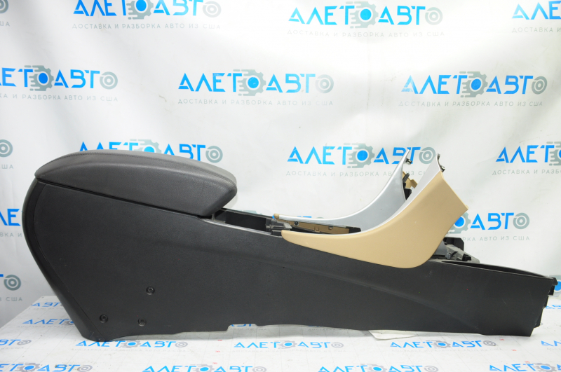 Central console armrest Hyundai Sonata 11-15 leather black with beige inserts, scratches