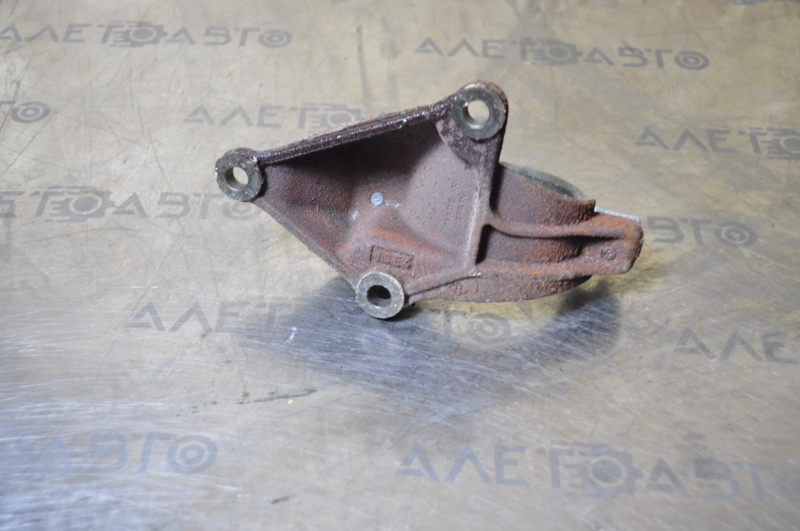 Bracket of the hanging bearing Ford Focus mk3 11-18 2.0 under manual transmission