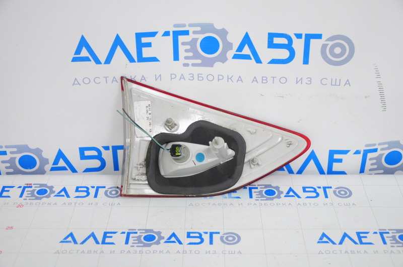 Inner taillight trunk lid right Ford Escape MK3 13-16 prerest, chip cut off, for polishing