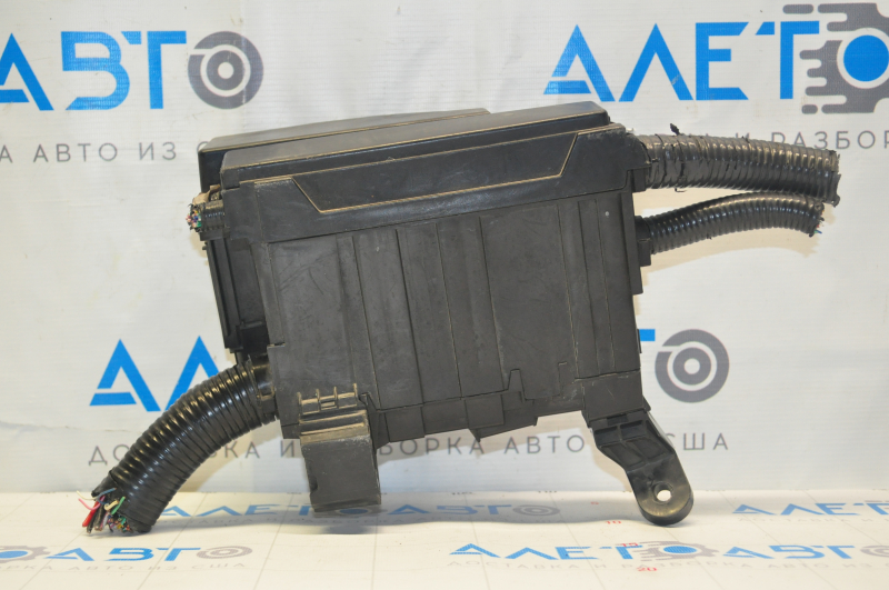 Fuse box underhood front left Infiniti JX35 QX60 13-20 double