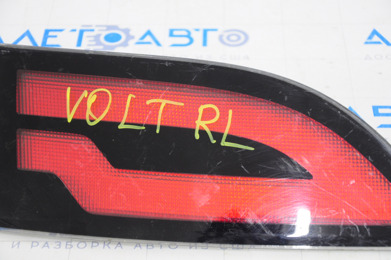 Inner taillight trunk lid left Chevrolet Volt 11-15 no fragment, cracks, needs polishing