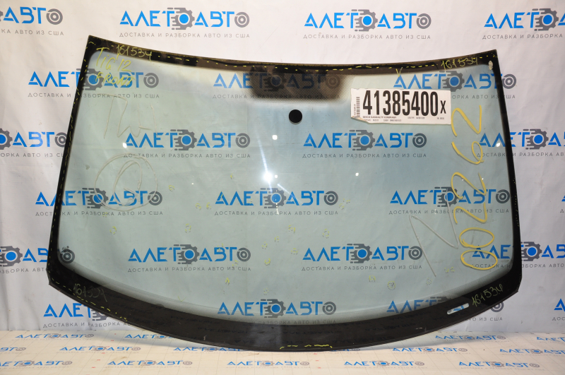 Windshield VW Tiguan 09-18 PILKINGTON chip, air on edge, sand, bumps